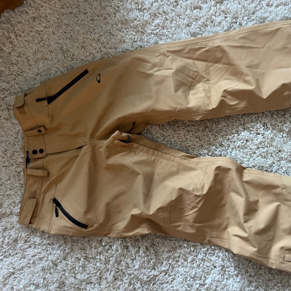 Oakley Men’s ski/snowboard pants sz M